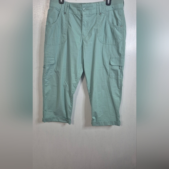 LEE'S Mint Green Cargo Capris Size 12M - Picture 1 of 7